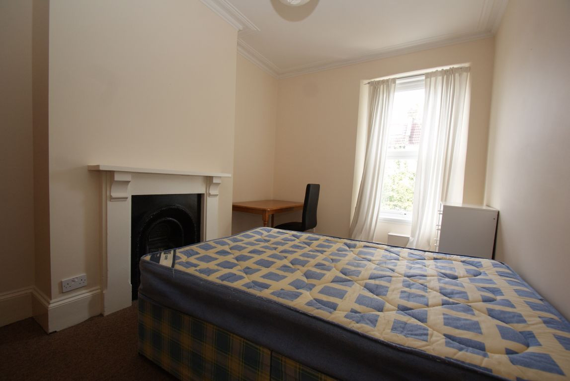 9 bed student house to rent on Collingwood Road, Bristol, BS6 6PB