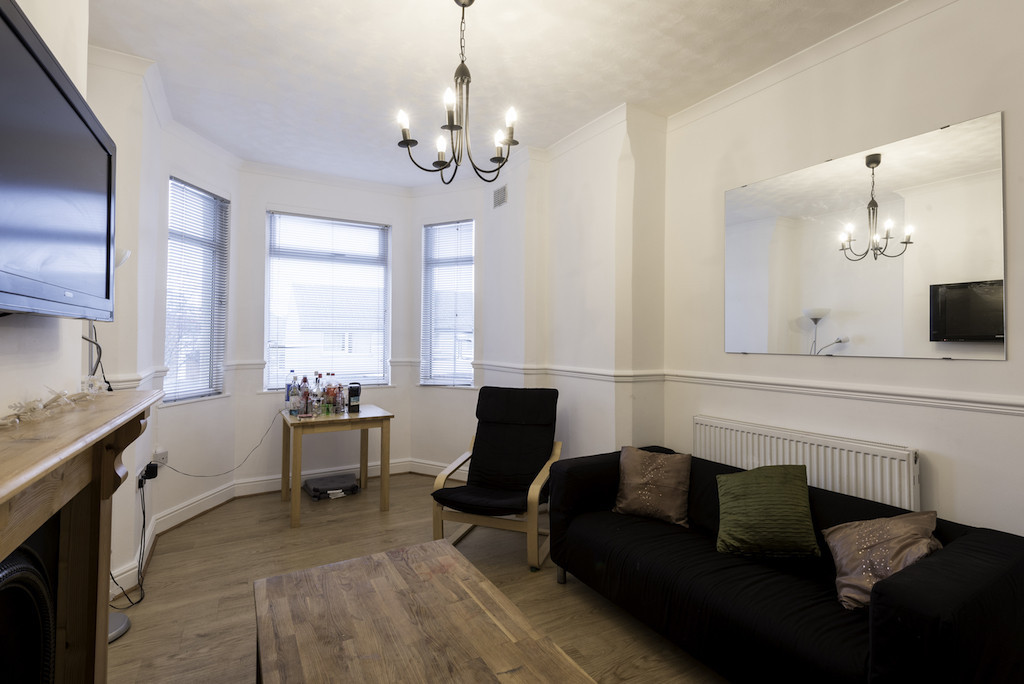 5 bed student house to rent on Street, Nottingham, NG3 1HL StuRents