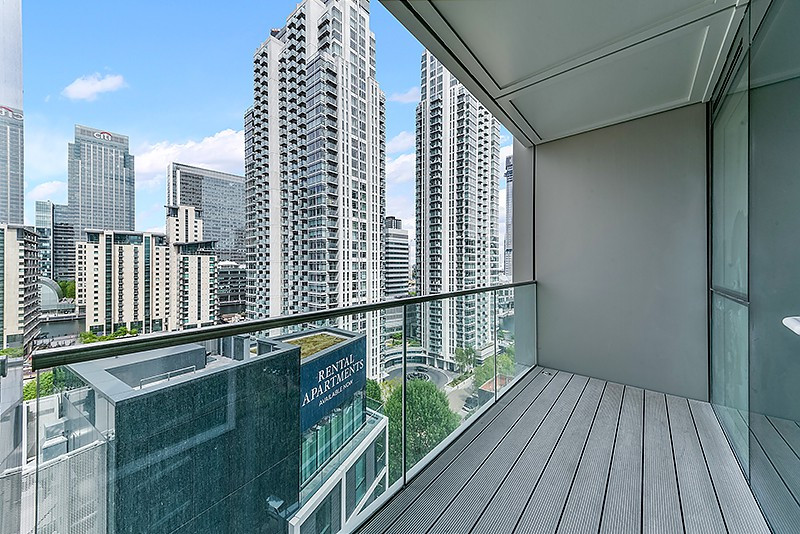 3 bed accommodation in London - Sirocco Tower - StuRents