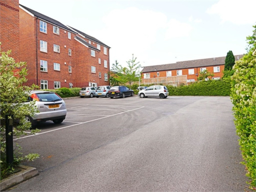 2 bed student house to rent on Boleyn Court, Nottingham, NG7 4GD StuRents