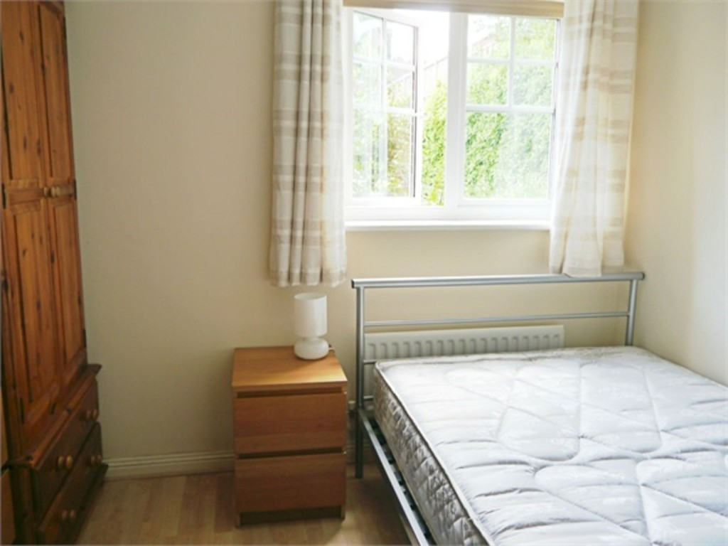 2 bed student house to rent on Boleyn Court, Nottingham, NG7 4GD StuRents