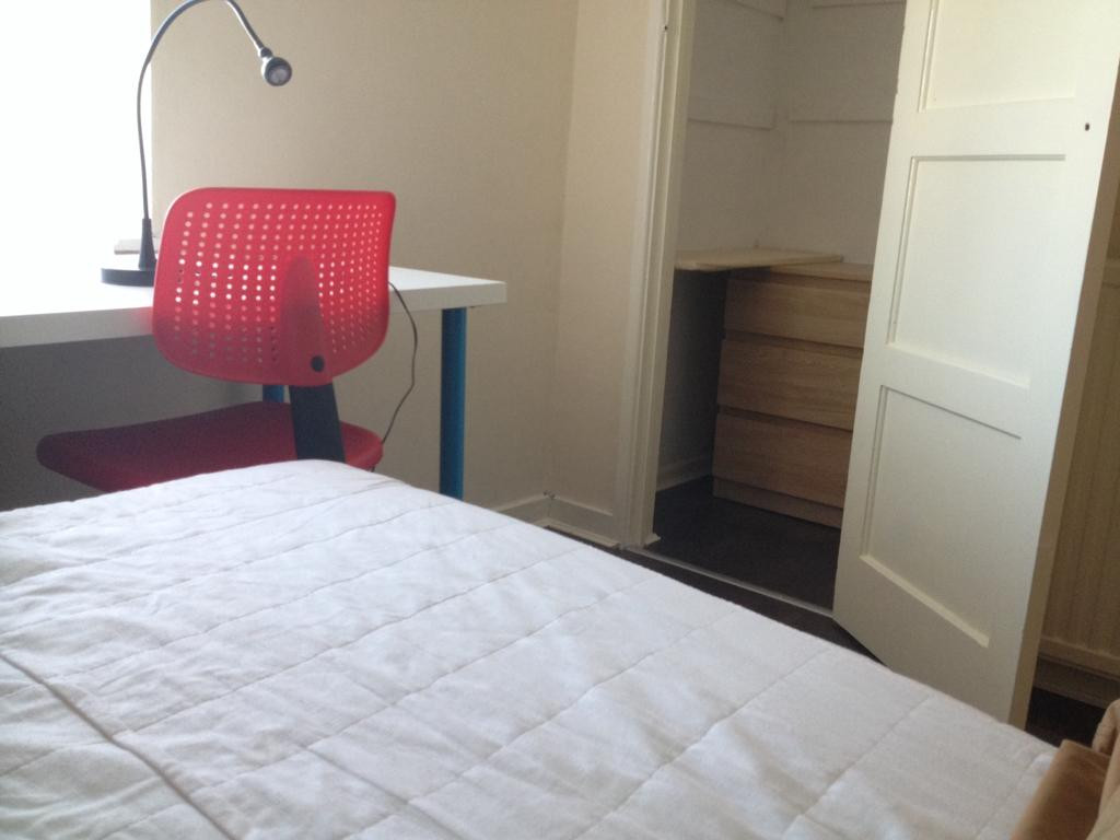 4 bed student house to rent on Kewstoke Road, Bath, BA2 5PU StuRents