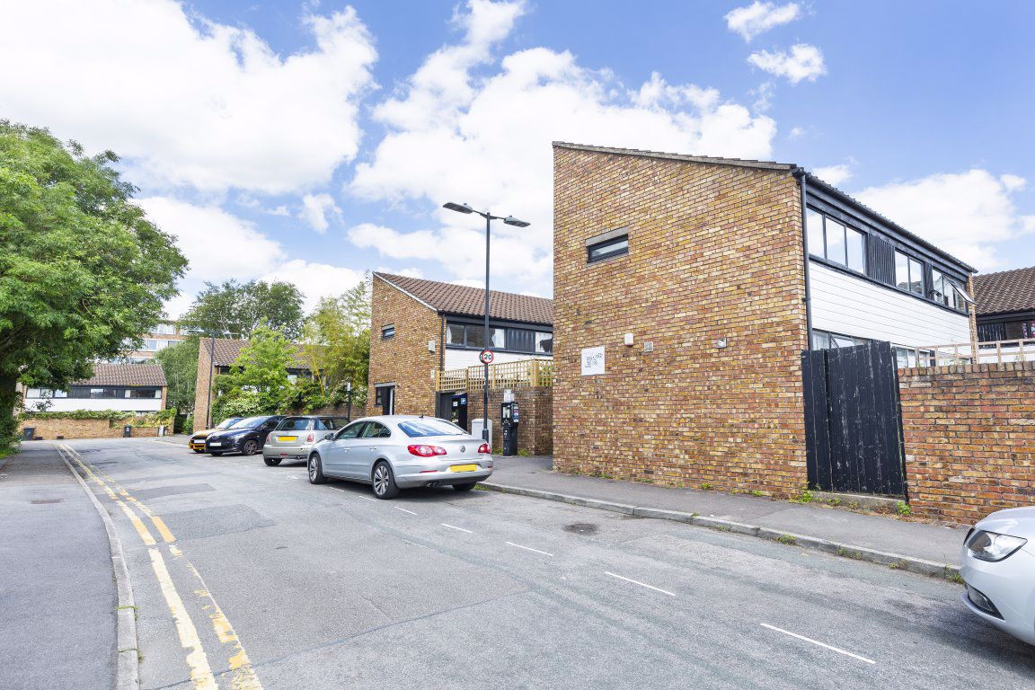 4 bed student house to rent on High Kingsdown, Bristol, BS2 8EP StuRents