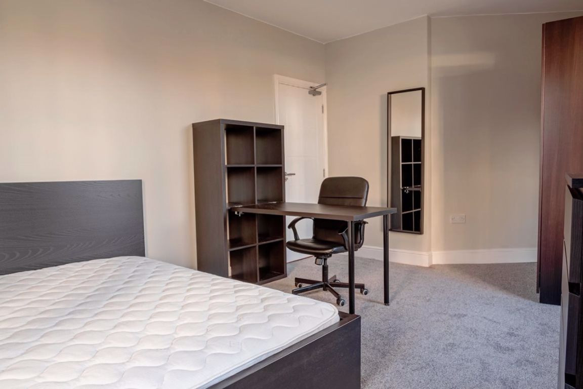 6 bed student house to rent on Vauxhall Road, Liverpool, L3 6BL StuRents