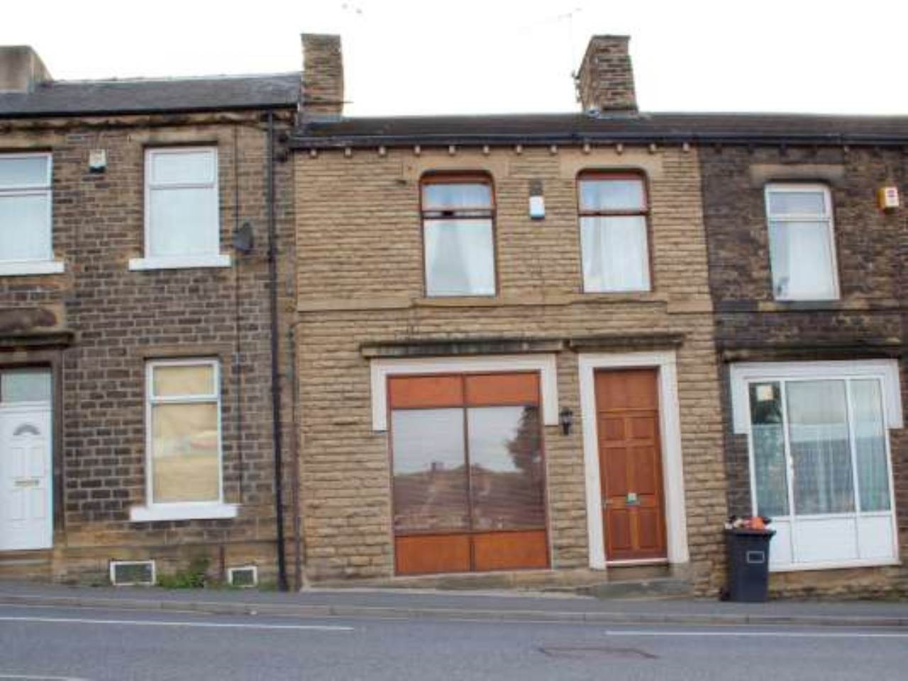 2 bed student house to rent on Newsome Road, Huddersfield, HD4 6NY