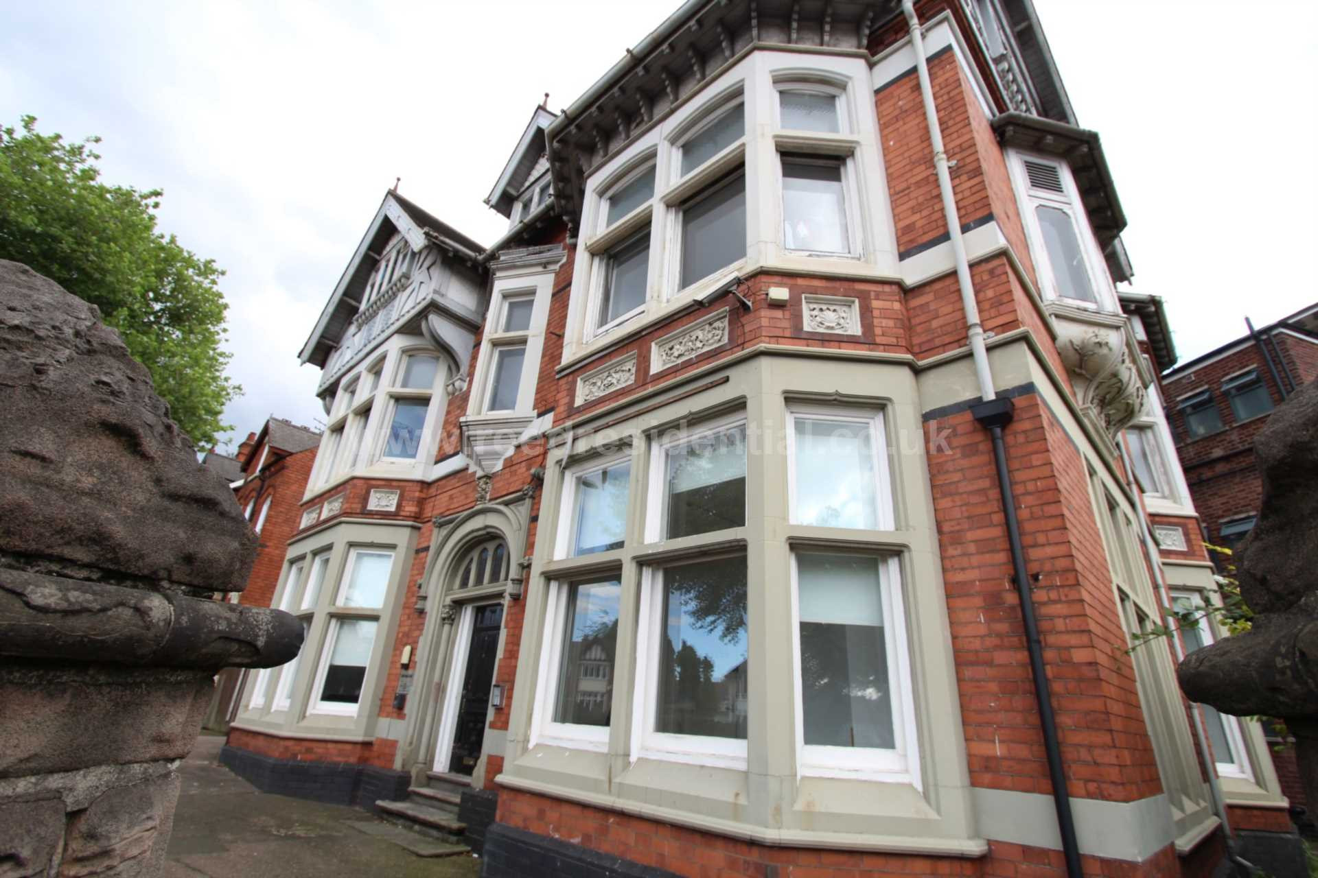 8 bed student house to rent on Derby Road, Nottingham, NG7 1QN StuRents