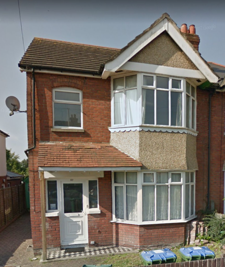 7 bed student house to rent on Kitchener Road, Southampton, SO17 3SF