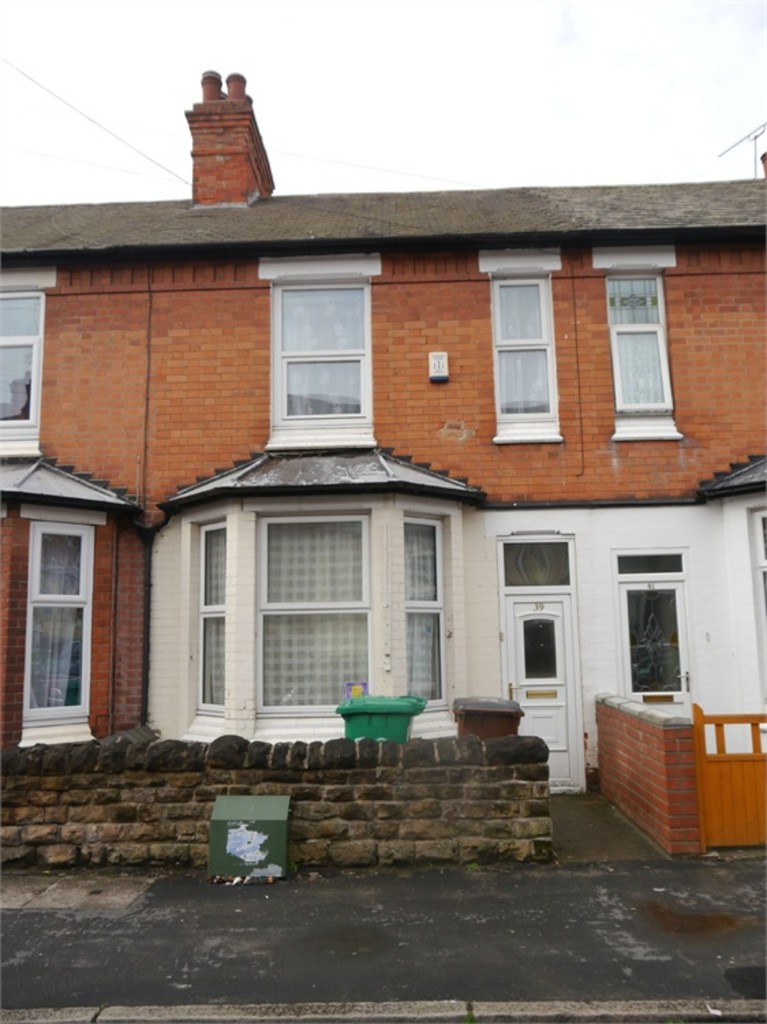4 bed student house to rent on Bute Avenue, Nottingham, NG7 1QB StuRents