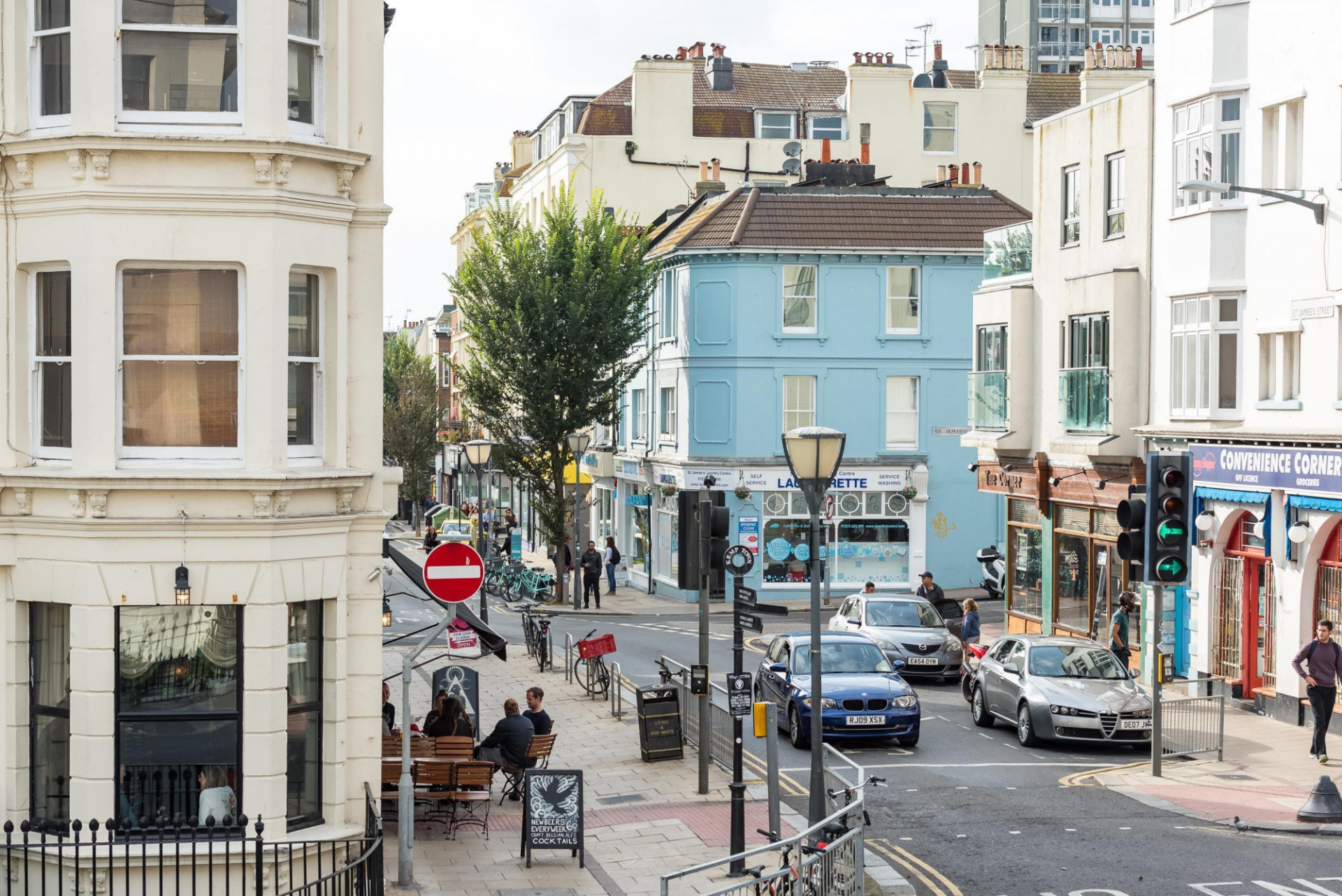 Student studio flat to rent on St James Street, Brighton, BN2 1PJ