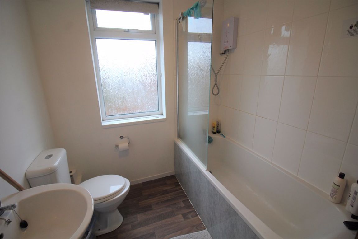 5 bed student house to rent on Latham Road, Coventry, CV5 6HR StuRents