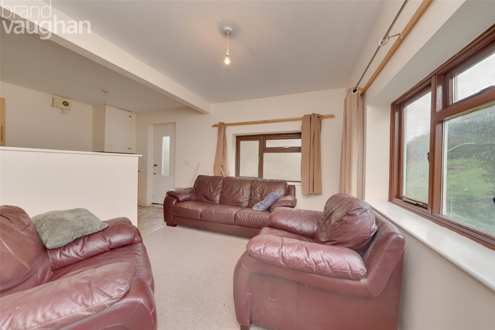 7 bed student house to rent on Southall Avenue, Brighton, BN2 4BA