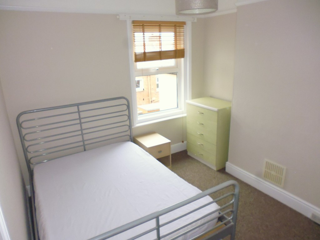 3 bed student house to rent on East Wonford Hill, Exeter, EX1 3BZ