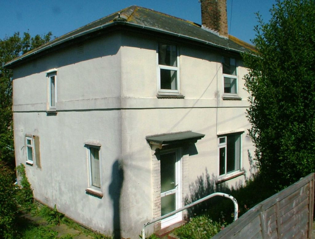 4 bed student house to rent on Elmore Road, Brighton, BN2 9QS StuRents