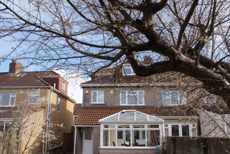 5 bed student house to rent on College Road, Bristol, BS16 2HN StuRents