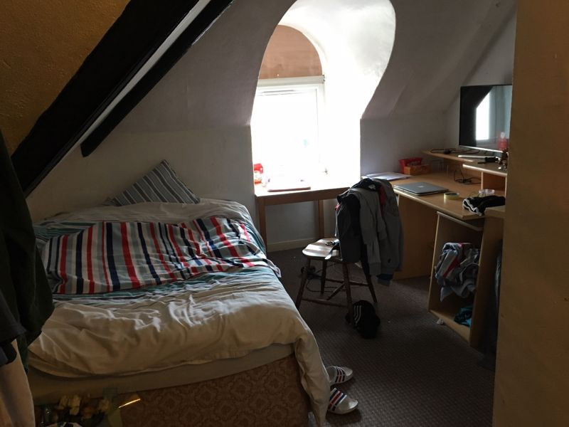 7 bed student house to rent on Cromwell Road, Bristol, BS6 5HA StuRents