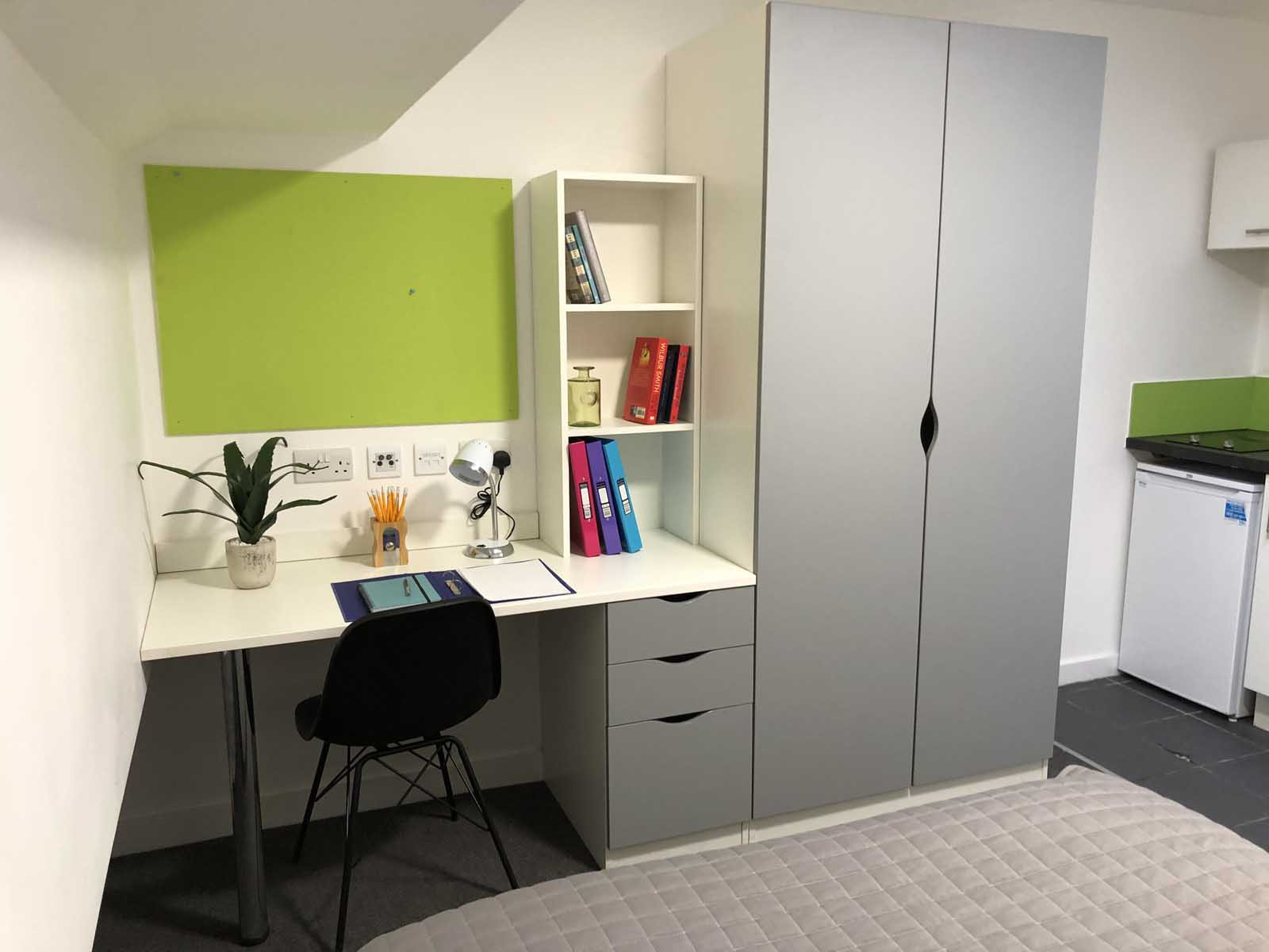 Duplex student 1 bed flat to rent on Tudor Road, Leicester, LE3 5HU