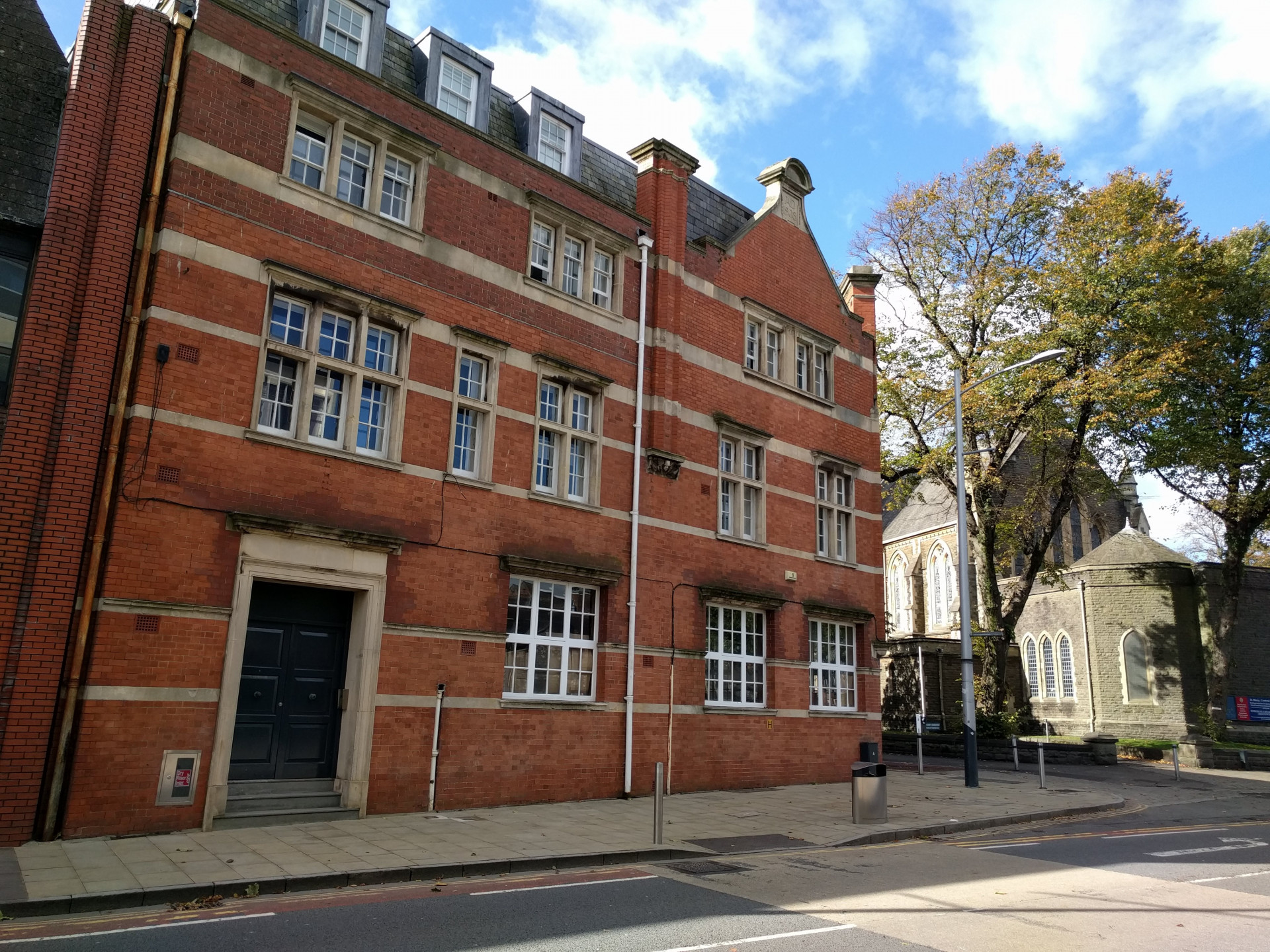 Student studio flat to rent on City Centre, Swansea, SA1 3LP StuRents