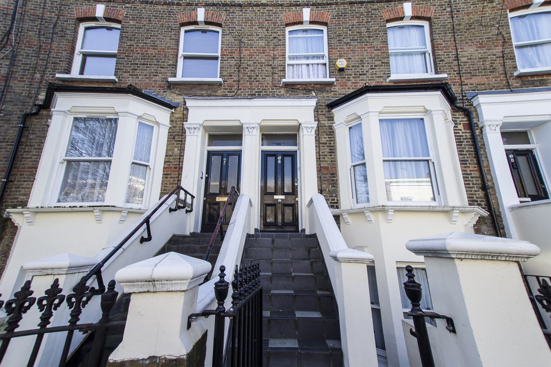 1 bed student house to rent on ROOM D, LYDFORD ROAD 47B, LONDON, London