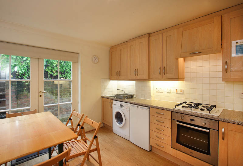 5 bed student house to rent on Bar End Road, Winchester, SO23 9NE