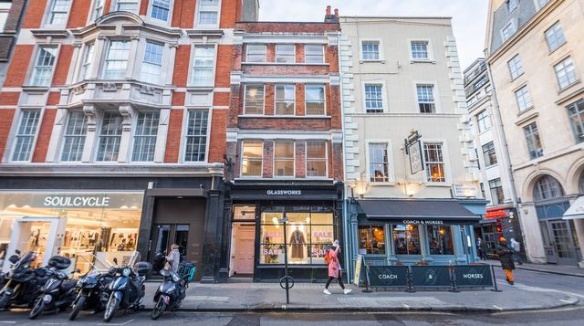 2 bed student house to rent on 2 Great Marlborough Street, London, W1F ...