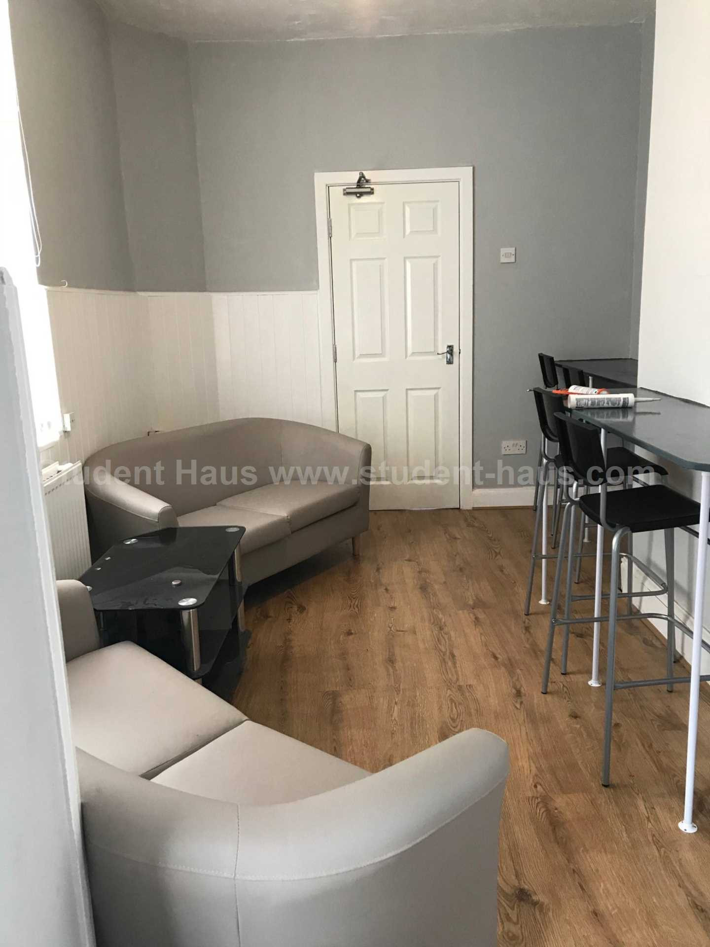 5 bed student house to rent on Liverpool Street, Salford, M5 5JX StuRents