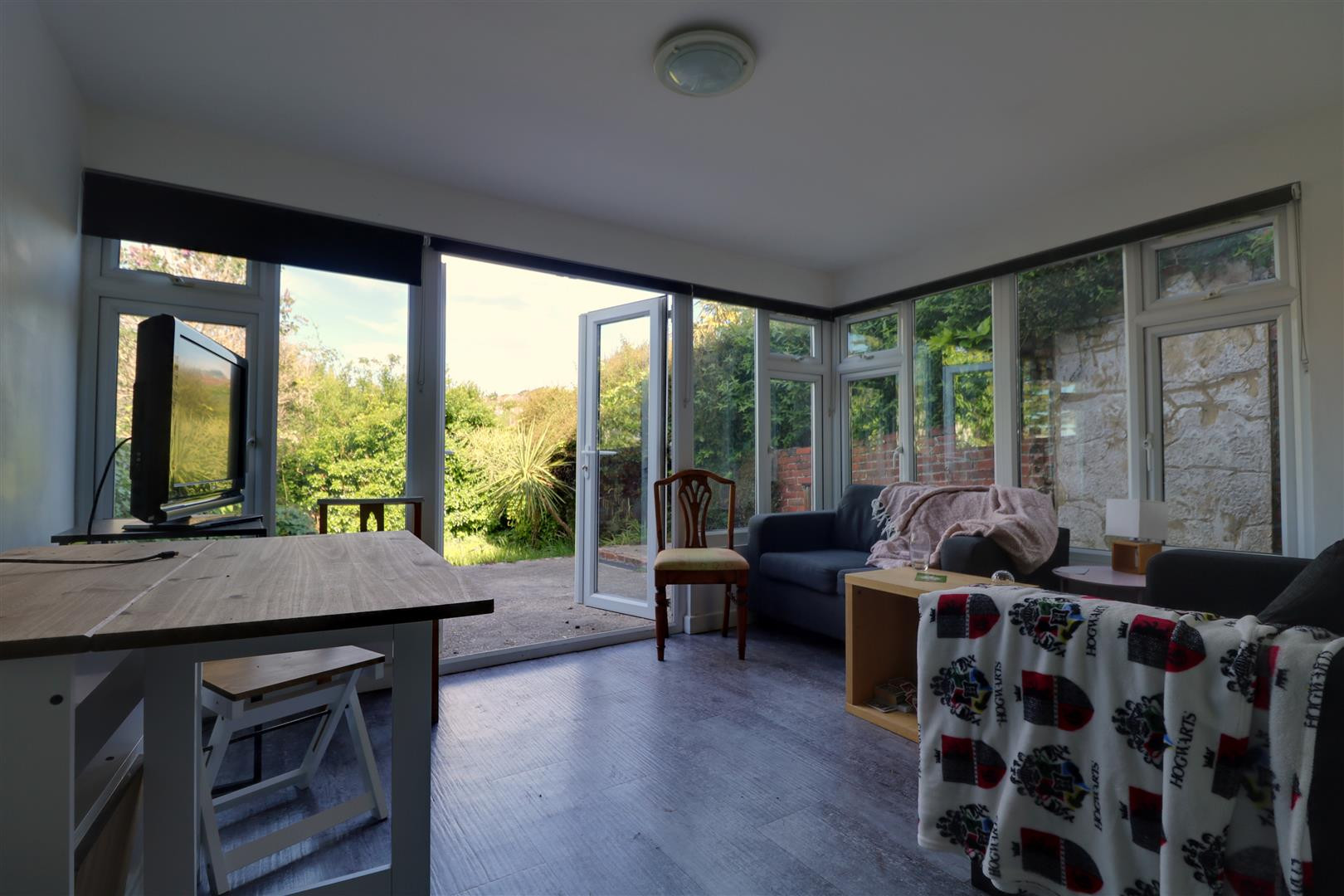 6 bed student house to rent on Riley Road, Brighton, BN2 4AG StuRents