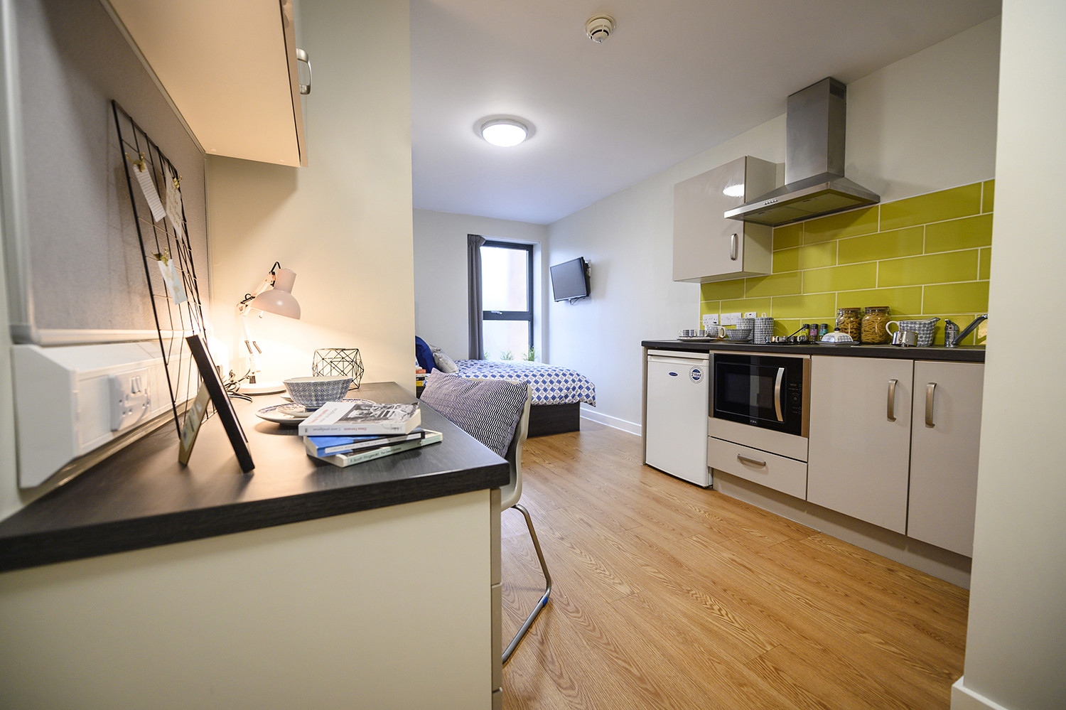 Premium Studio Double Bed & Accessible Bathroom student flat to rent