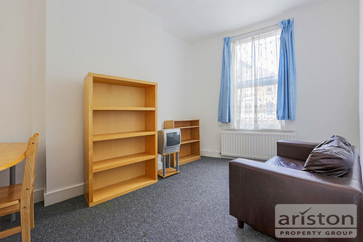 2 bed student house to rent on Crayford Road, London, N7 0NE StuRents