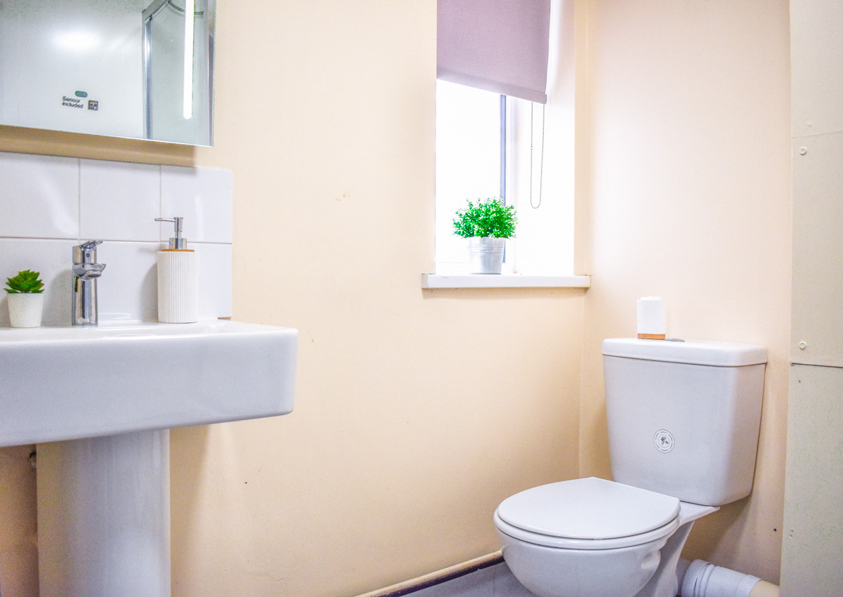 Superior Non Ensuite Student 7 Bed Flat To Rent On Catharine Street superior-non-ensuite-student-7-bed-flat-to-rent-on-catharine-street