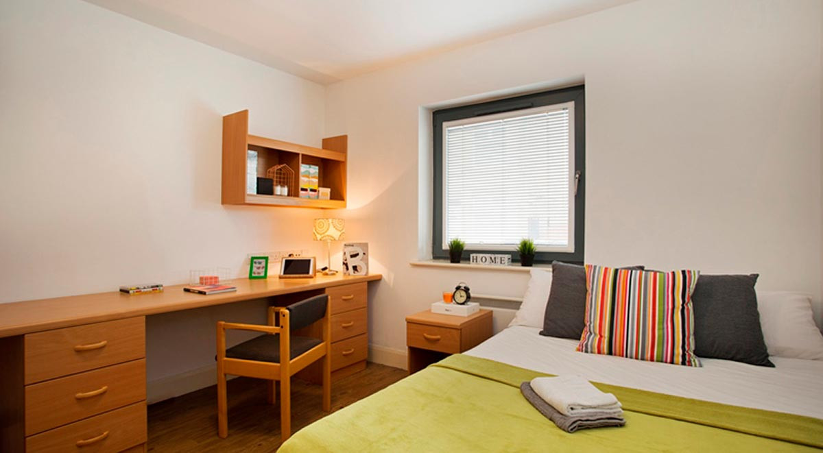 Classic Ensuite student 1 bed flat to rent on Western Road, Leicester, LE3 0GF StuRents