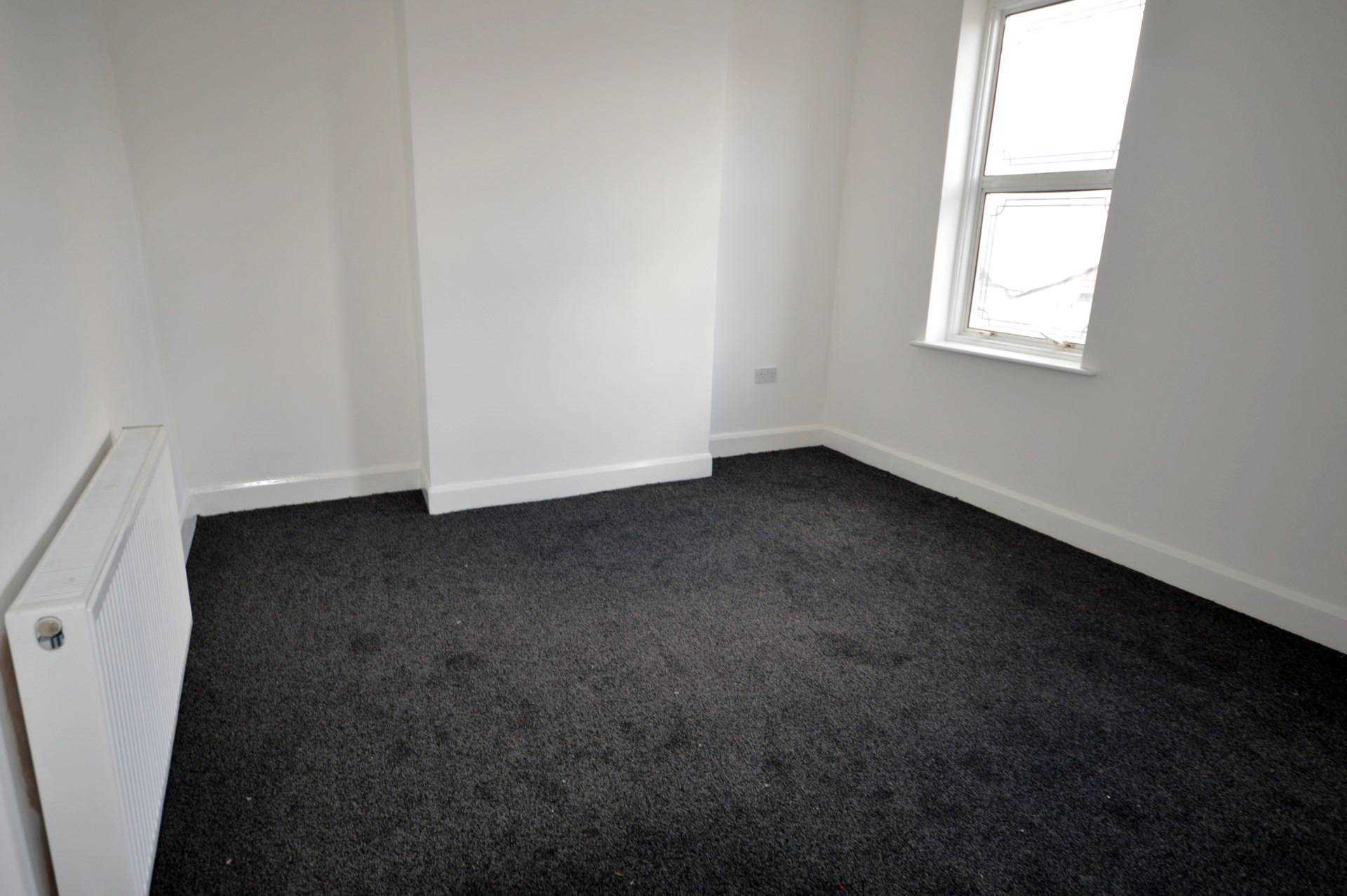 4 bed student house to rent on Westbury Road, London, E7 8BU StuRents