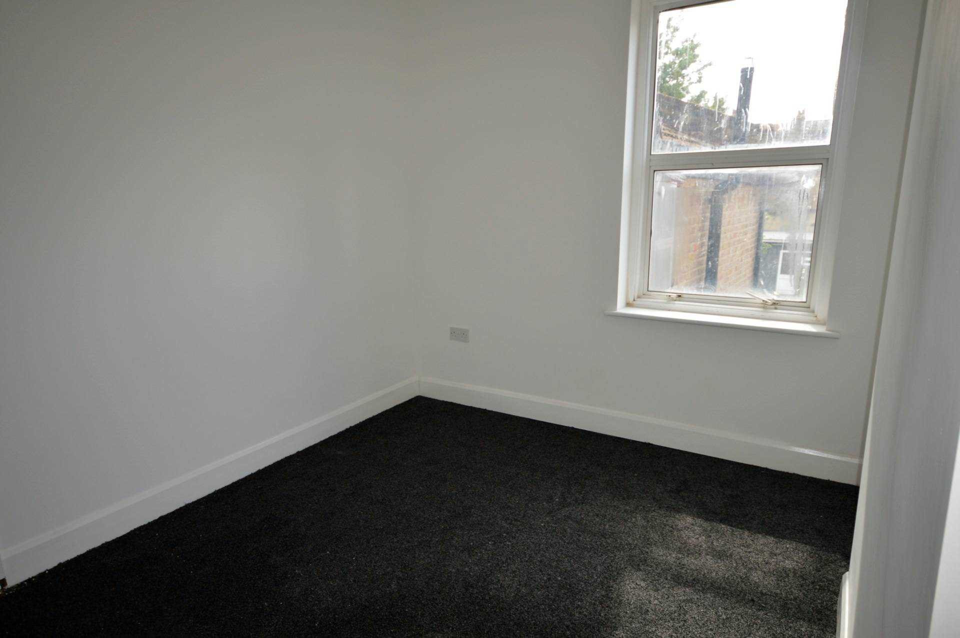 4 bed student house to rent on Westbury Road, London, E7 8BU StuRents