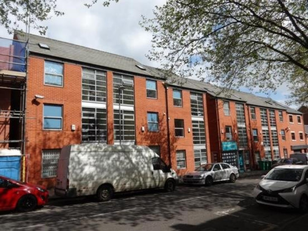 8 bed student house to rent on North Sherwood Street, Nottingham, NG1 4EN StuRents