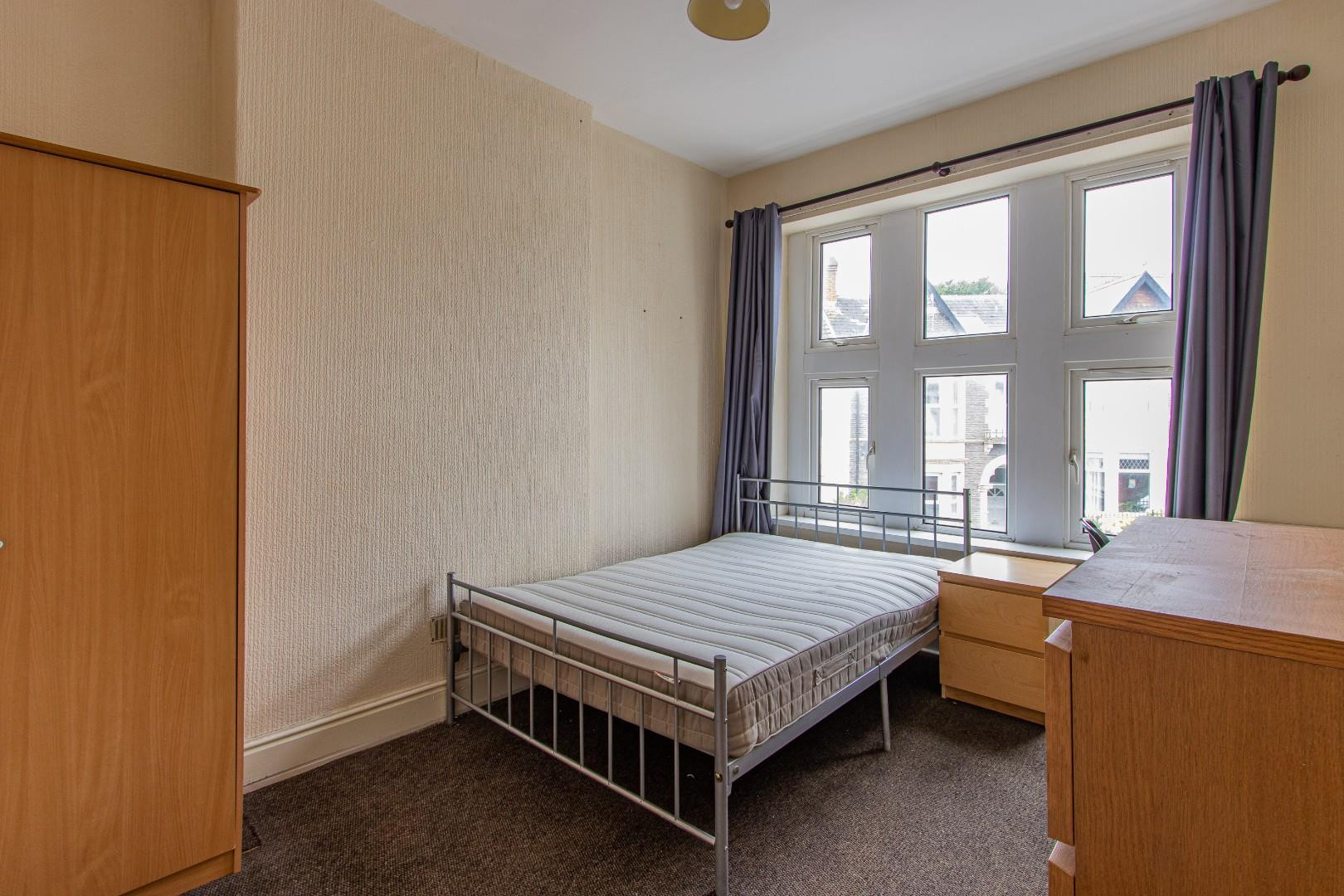 6 bed in Cardiff Mackintosh Place StuRents