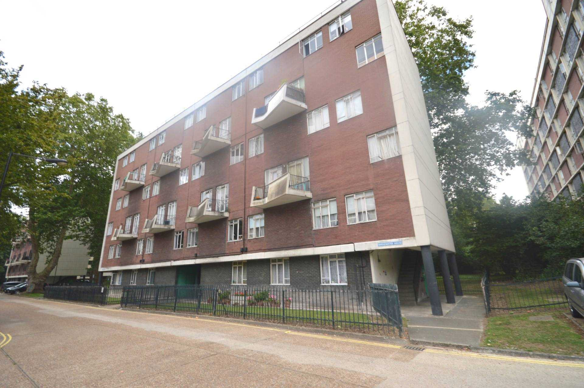3 bed student house to rent on Hallfield Estate, London, W2 6EE StuRents