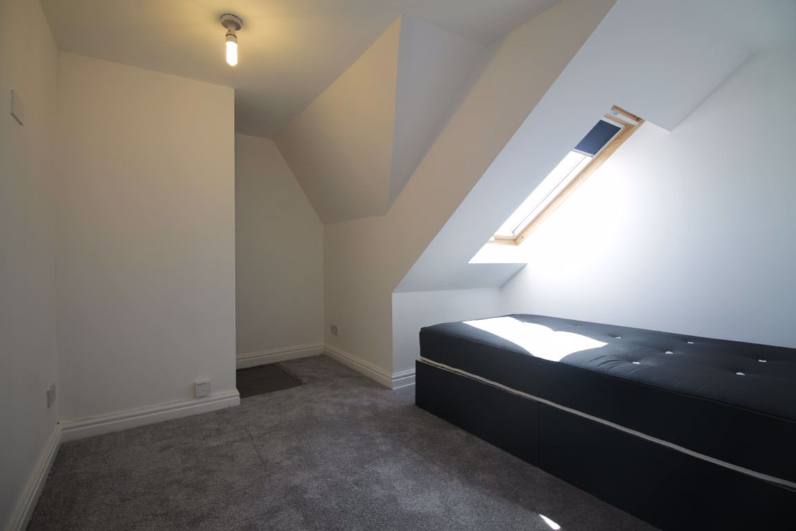 3 bed student house to rent on Albany Road, Cardiff, CF24 3LH StuRents