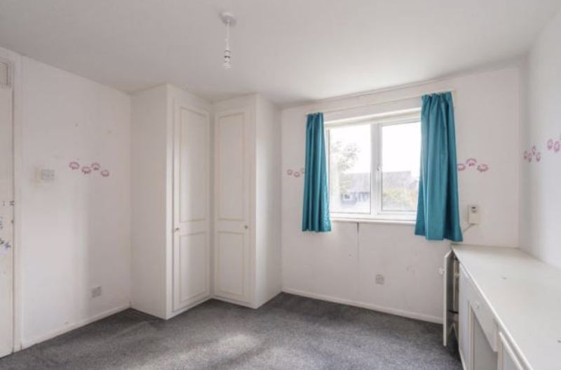 3 bed student house to rent on Winterbourne Road, Chichester, PO19 6PB