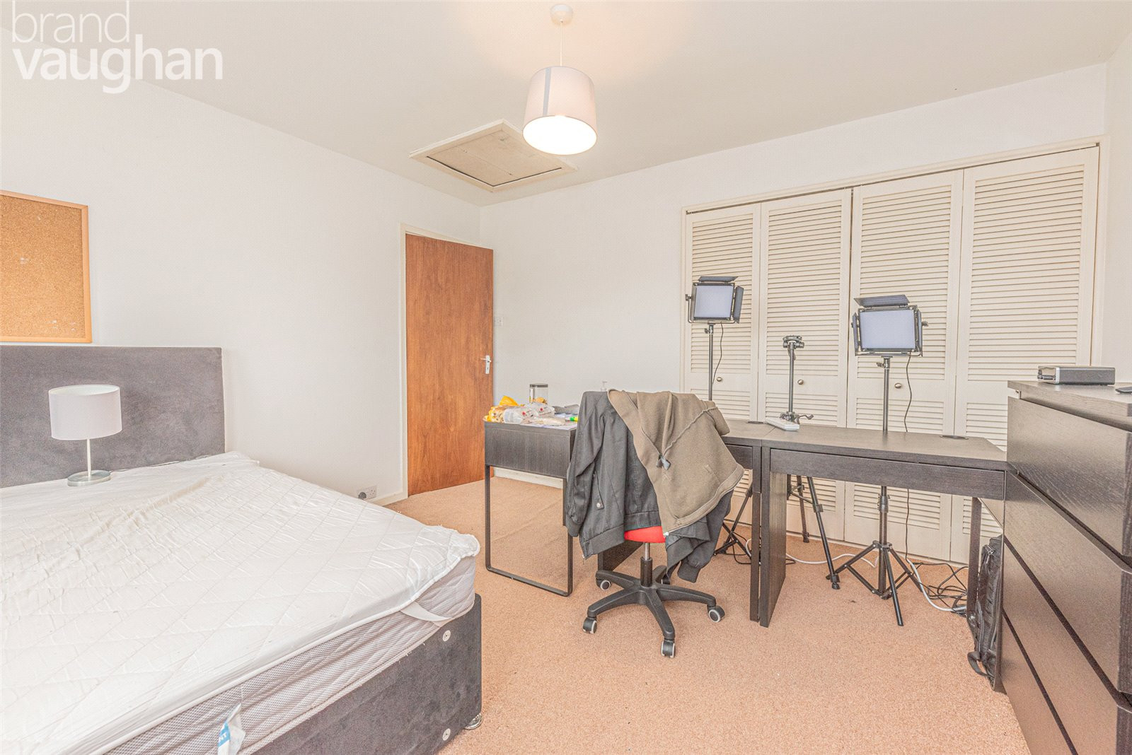 5 bed student house to rent on Crabtree Avenue, Brighton, BN1 8DG