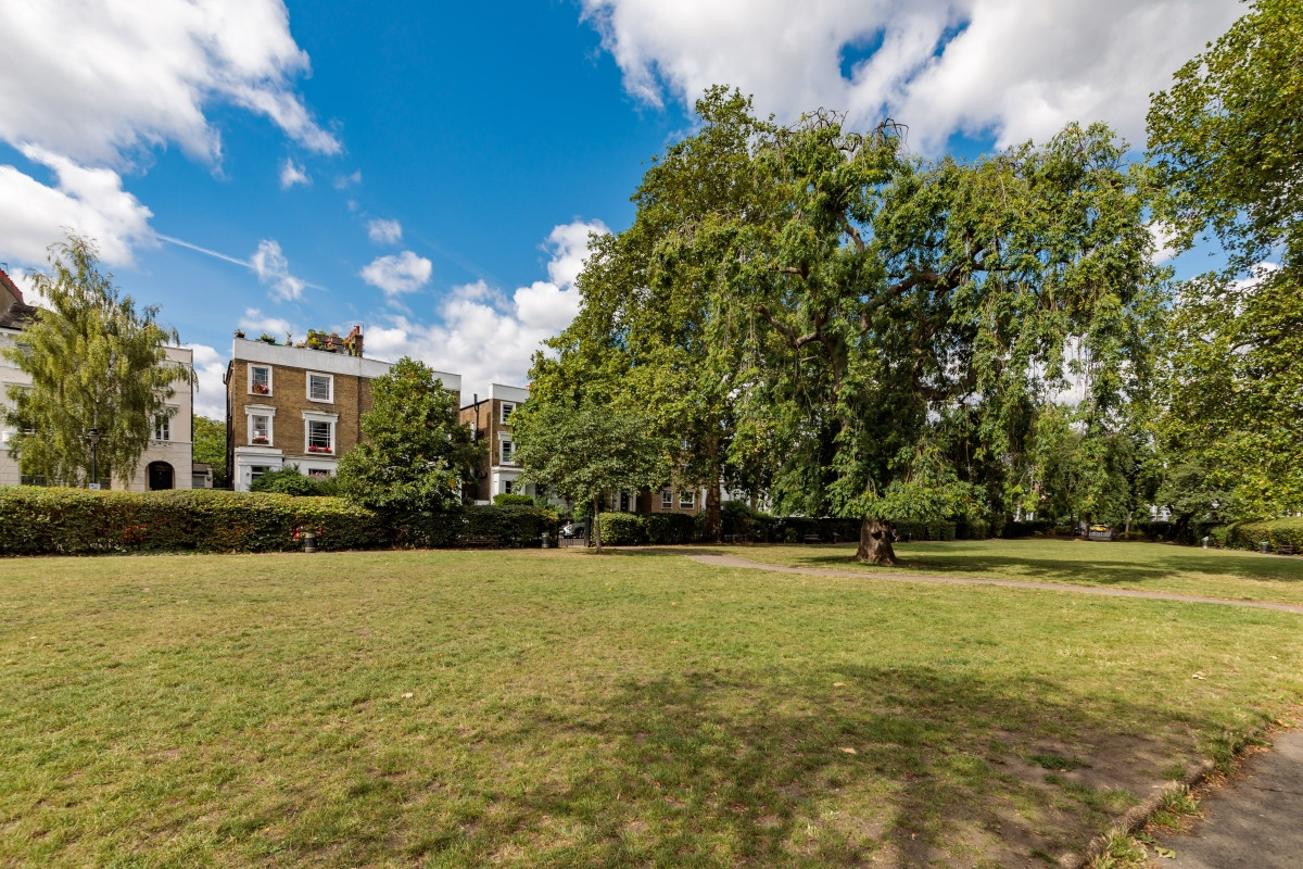 3 bed student house to rent on Axminster Road, London, N7 6DP StuRents