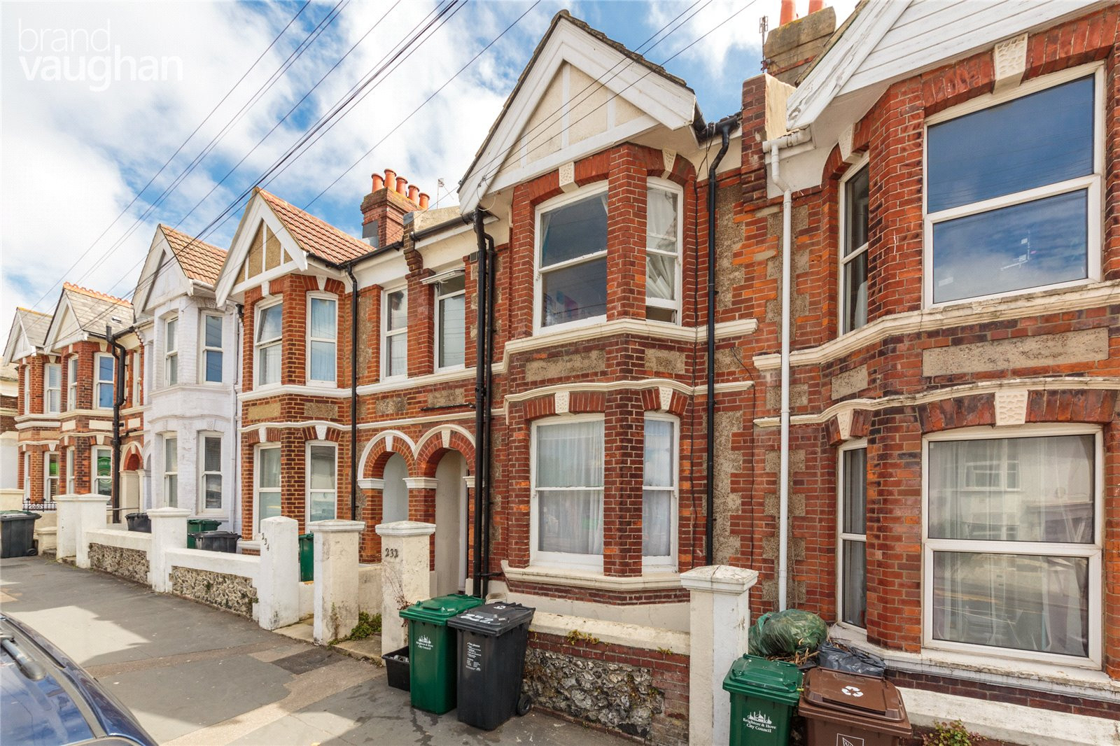 6 bed student house to rent on Queens Park Road, Brighton, BN2 9ZB