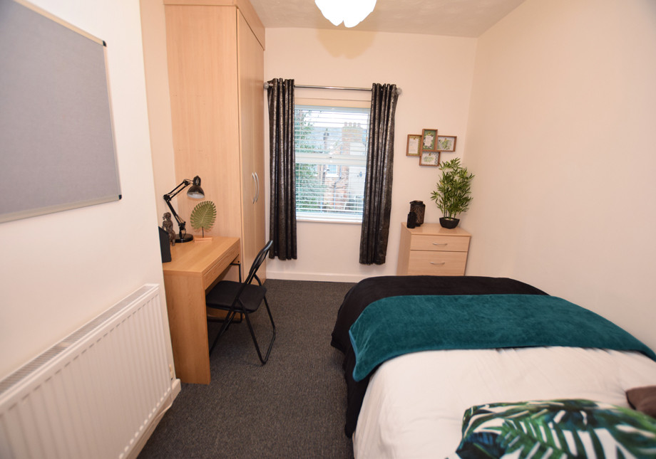 5 bed student house to rent on Denbigh Street, Chester, CH1 4HL StuRents