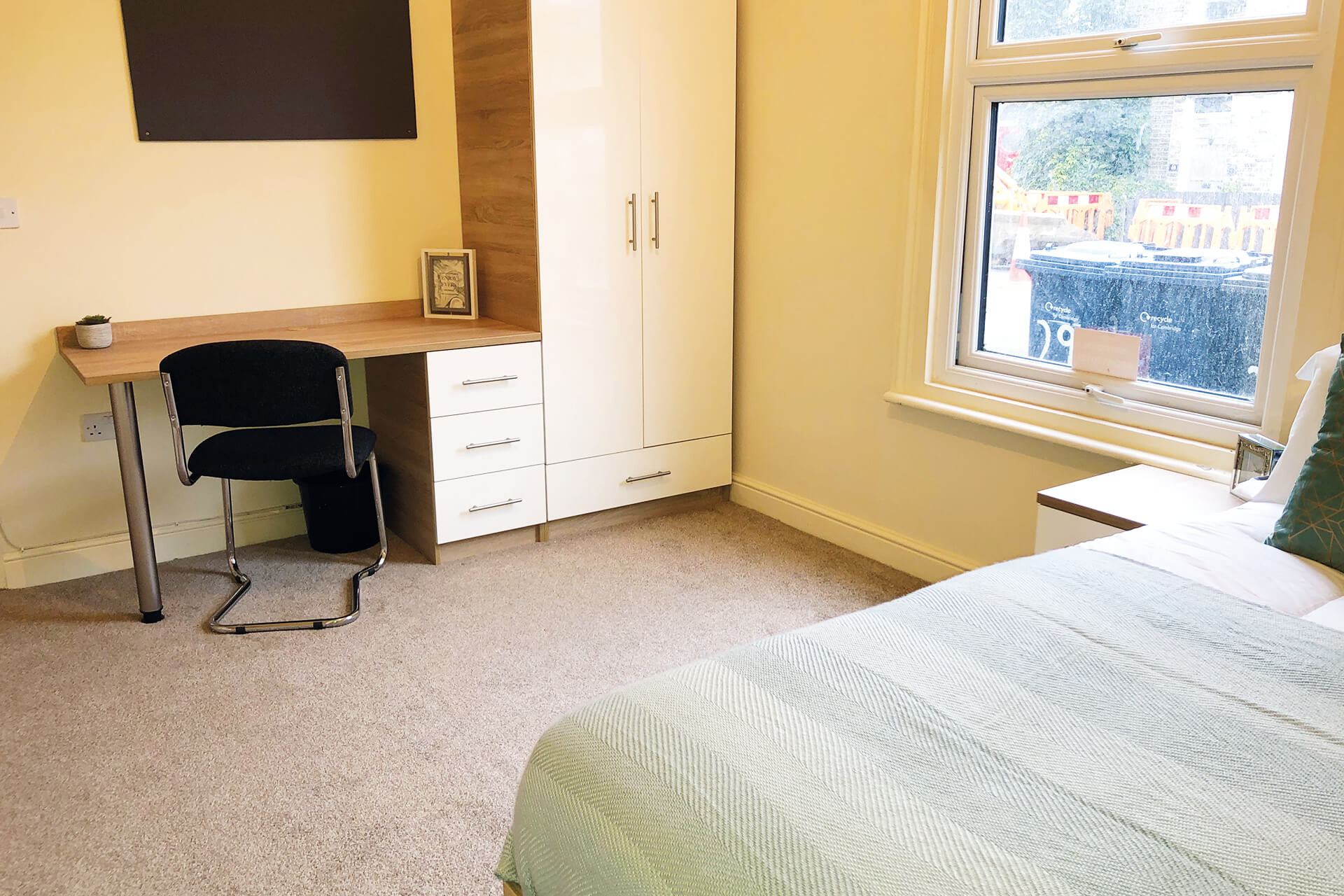 6 bed student house to rent on Histon Road, Cambridge, CB4 3JB StuRents