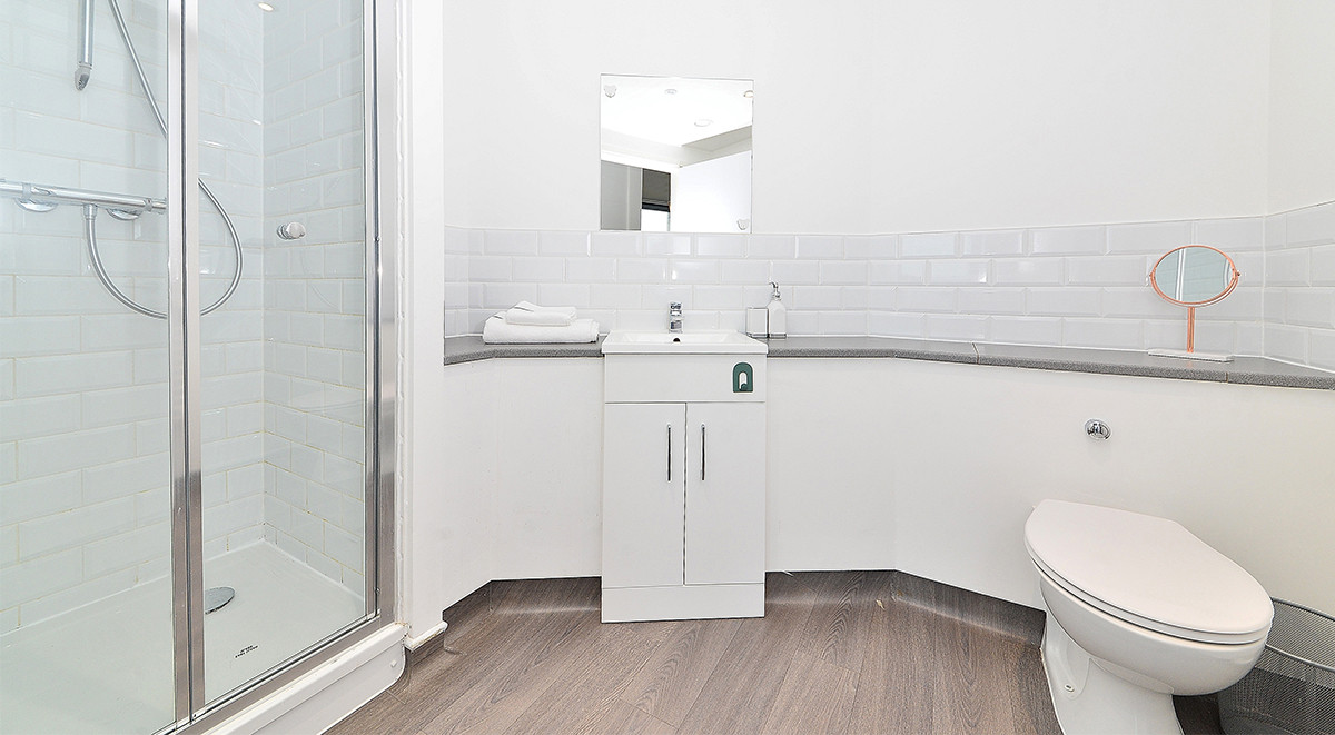 One Bed Apartment student 1 bed flat to rent on Bromsgrove Street