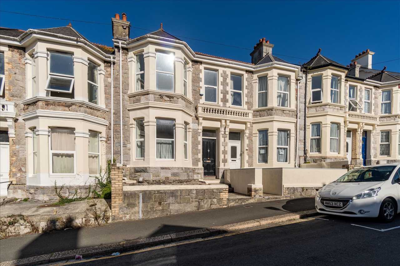 6 bed student house to rent on Derry Avenue, Plymouth, PL4 6BH StuRents