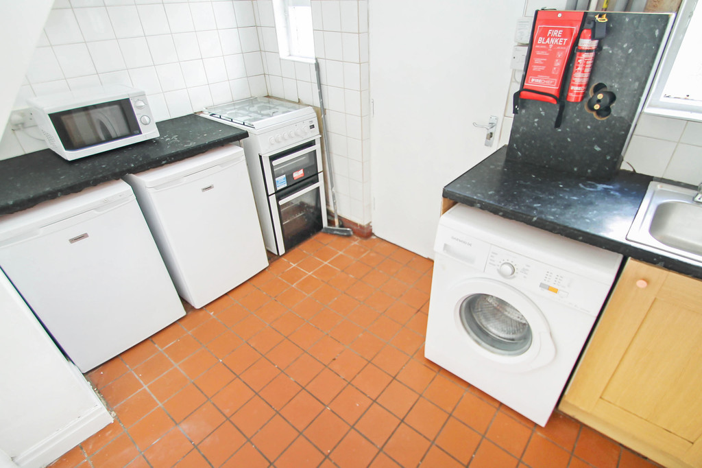 2 bed in Leeds Westlock Avenue StuRents