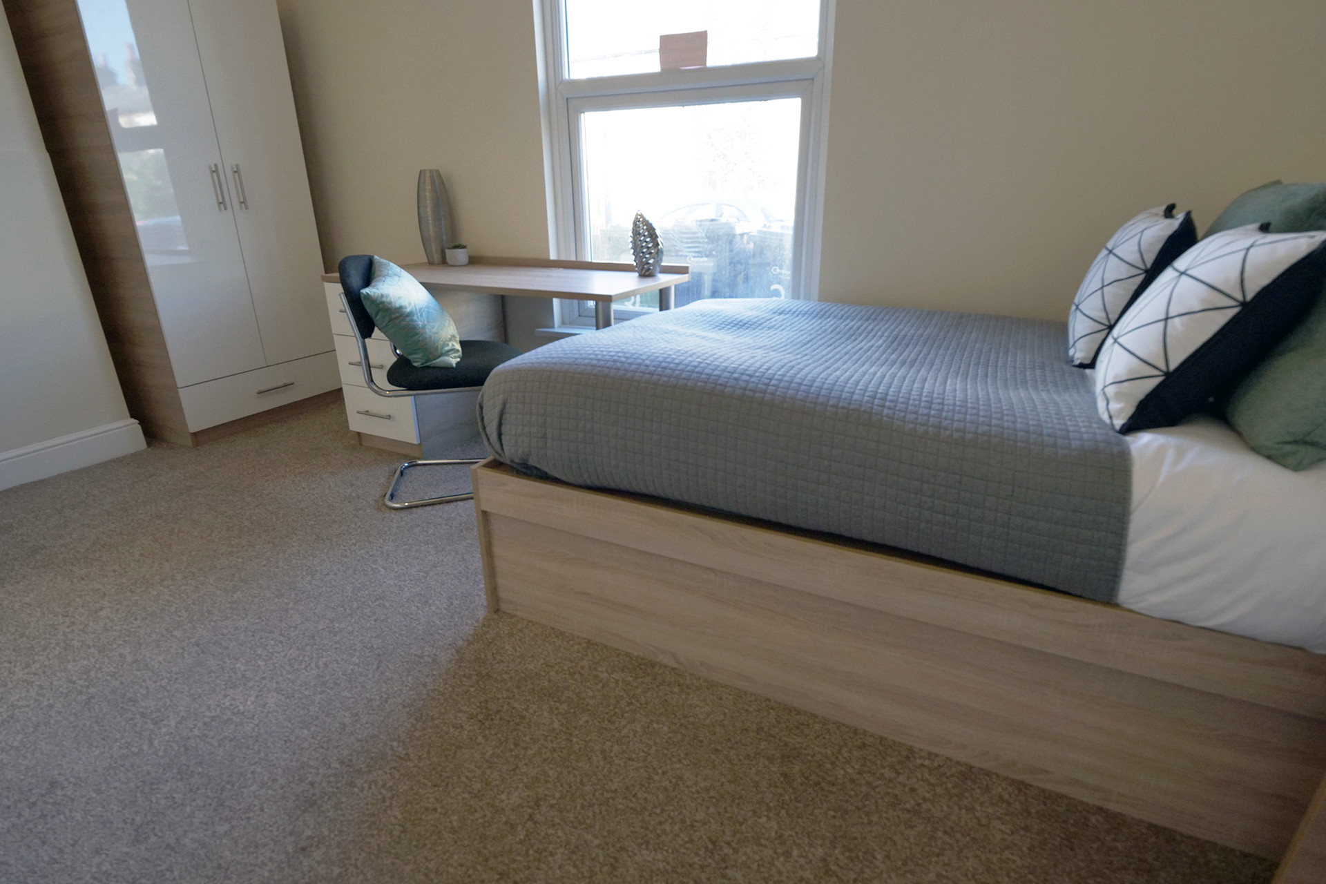 6 bed student house to rent on Histon Road, Cambridge, CB4 3JB StuRents