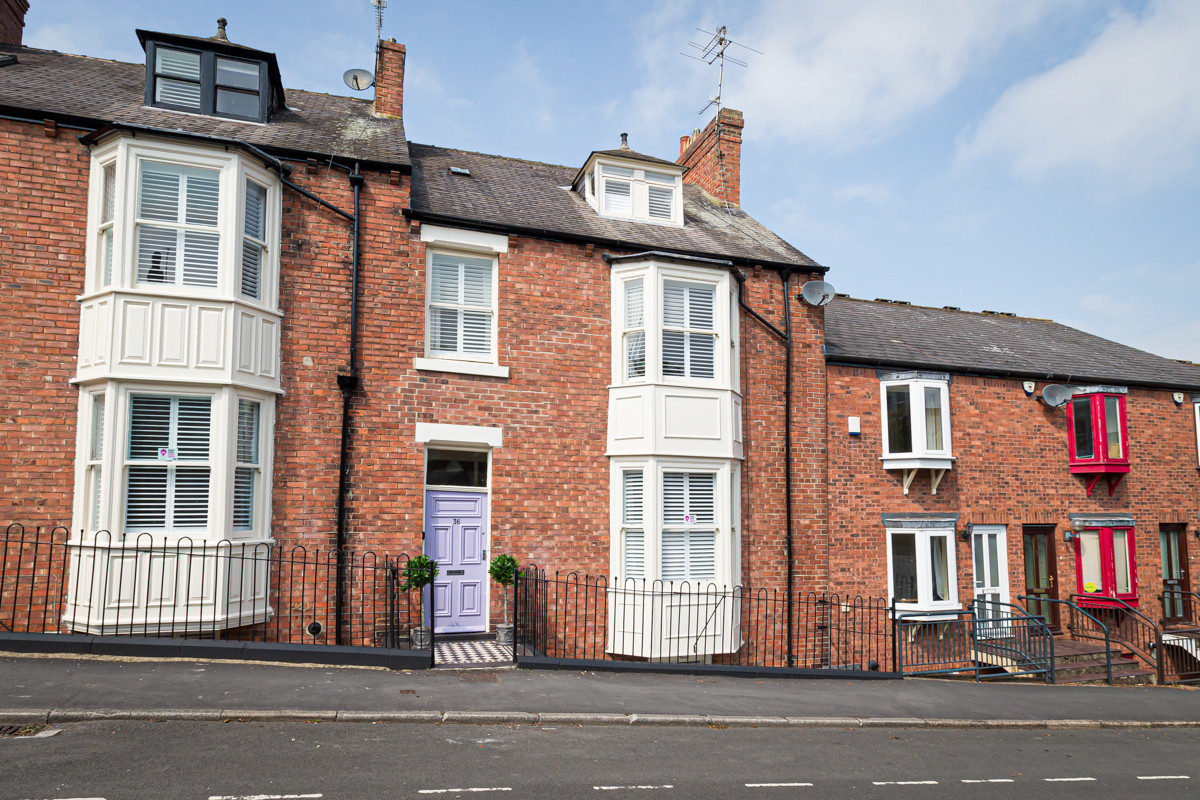 7 bed student house to rent on The Avenue, Durham, DH1 4EB StuRents
