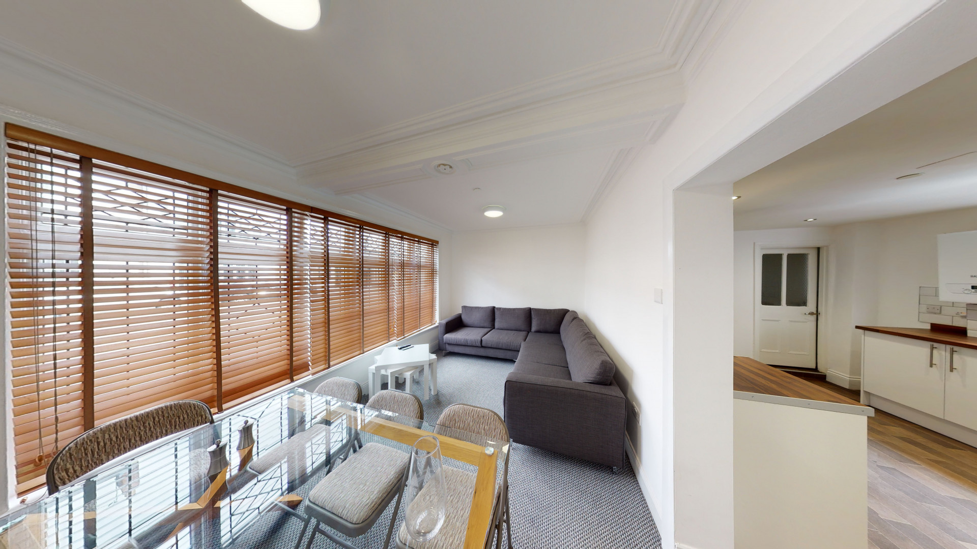 7 bed student house to rent on Old Elvet, Durham, DH1 3HL StuRents