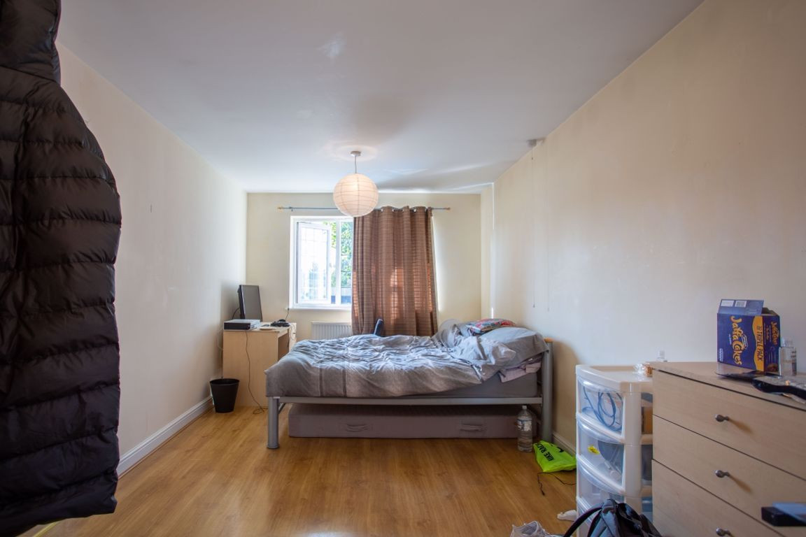 4 bed student house to rent on Parklands Drive, Loughborough, LE11 2SZ