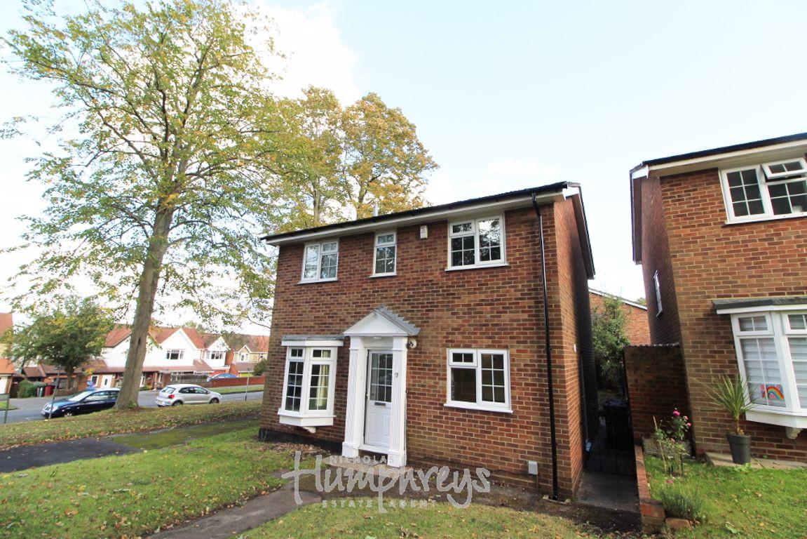 4 bed student house to rent on Whitby Drive N/A, Reading, RG1 5HW